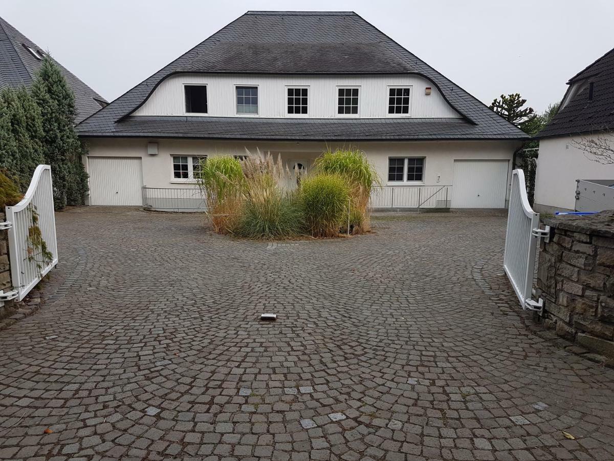 Wohnen Im Souterrain Einer Villa Herdecke Bagian luar foto