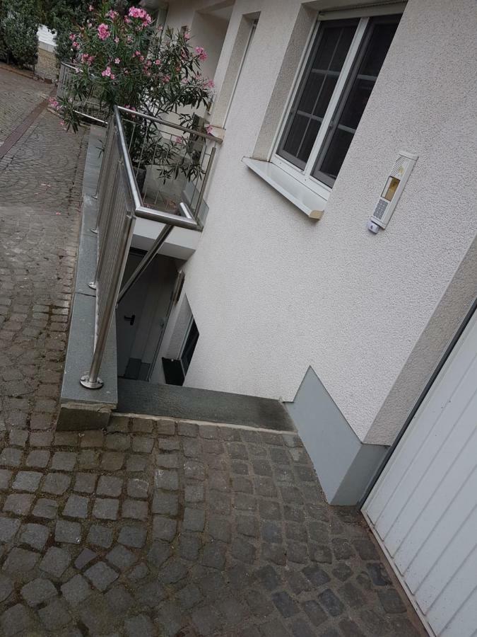 Wohnen Im Souterrain Einer Villa Herdecke Bagian luar foto